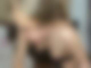 LilCandy18's Live Sex Cam Show