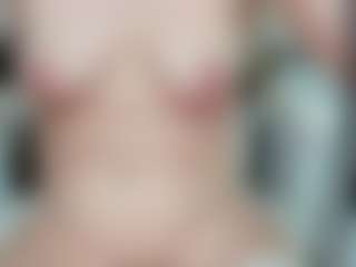 LilCandy18's Live Sex Cam Show