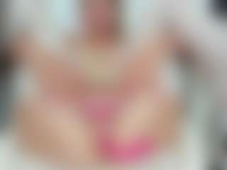 LilCandy18's Live Sex Cam Show