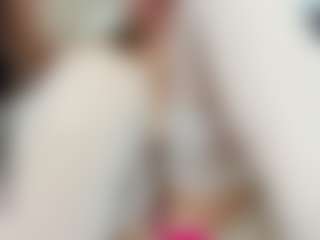 LilCandy18's Live Sex Cam Show