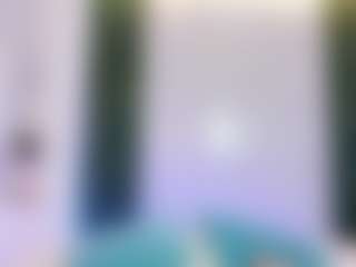 Live cam show with Venus-Cooper - Blonde Hair on chickslive.net