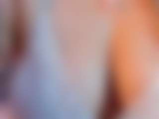 Live cam show with Venus-Cooper - Middle Aged on chickslive.net