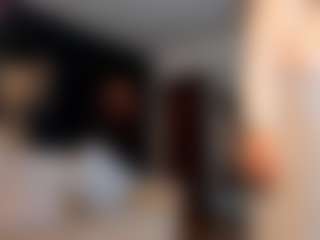 Live cam show with Venus-Cooper - Mature on https://playwithruby.com