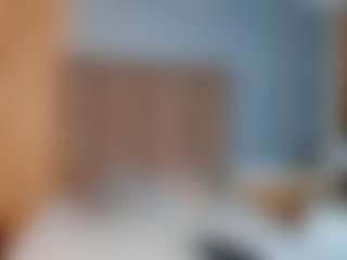 Live cam show with Venus-Cooper - Middle Aged on crypto-cams