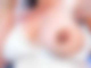 Venus-Cooper MILF webcam performer live streaming