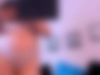 Live cam show with Venus-Cooper - Blonde Hair Middle Aged on Camsoda