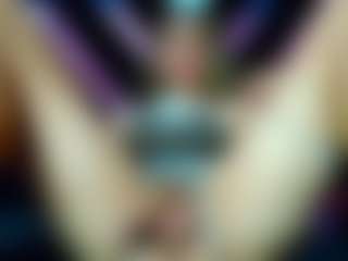 Live cam show with venusfirekiss - Smoking on StripNow