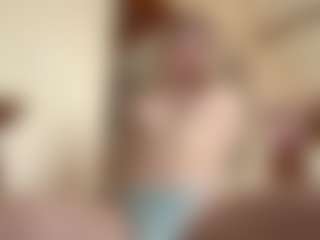 Live cam show with Chloe Show - Fullynaked on livesuperchat.net