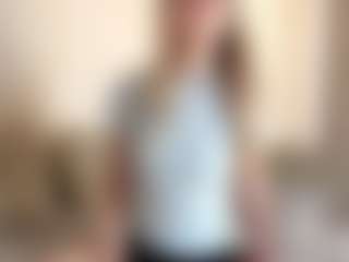 Live cam show with Chloe Show - Fullynaked on Free Soda