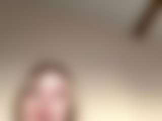 Chloe Show's Live Sex Cam Show