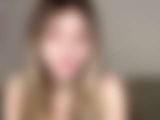 Chloe Show's Live Sex Cam Show