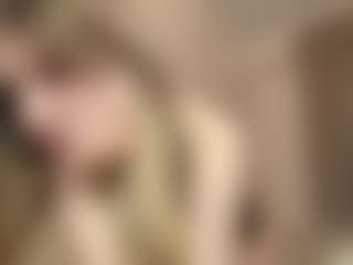 Live cam show with Chloe Show - Shower on StripNow