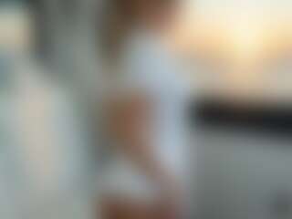 Freya Isla's Live Sex Cam Show