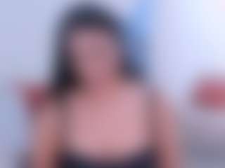 Live cam show with Natalie Lewis - Camel Toe on nudelive.tv