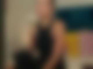 Live cam show with Charlott Moreu - Bikini on crypto-cams