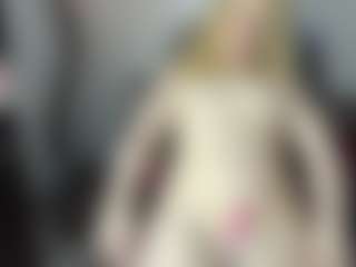 Live cam show with AliceCat - Thick on livesuperchat.net