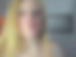 Live cam show with AliceCat - Facial on Milfs Live