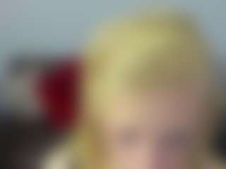 Live cam show with AliceCat - Facial on Mixed Magazine Live