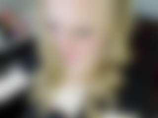 Live cam show with AliceCat - Blonde Hair on Camming Site