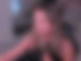 Live cam show with dulcelyra - Femdom on StripNow