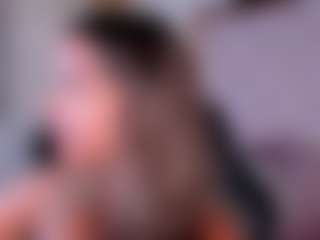 Live cam show with dulcelyra - Tiny on chickslive.net