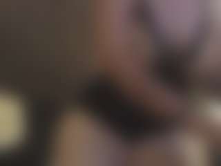 Live cam show with Rosee-smith - Athletic on camwithhim.com