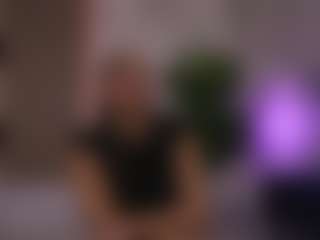 Live cam show with SisiVonDee - Average on Streamer API
