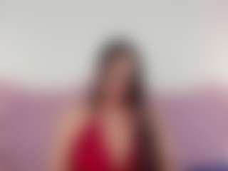 Live cam show with Marcela - Camel Toe on chickslive.net