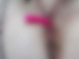 Live cam show with Harper - Longhair on madthumbs