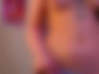 Live cam show with EleanorGonzalez - Shower on Camsoda