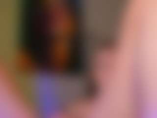 EleanorGonzalez's Live Sex Cam Show