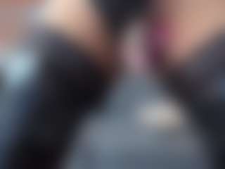 Live cam show with sabrinaBellucci0 - Dutch on Camsoda