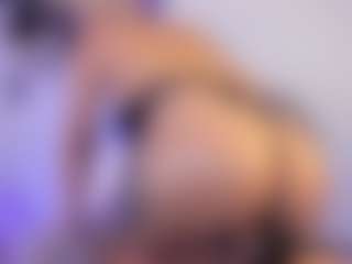 AnnaChernovaa's Live Sex Cam Show