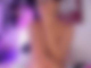 AnnaChernovaa's Live Sex Cam Show