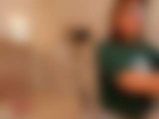 Clhoe Johnson's Live Sex Cam Show