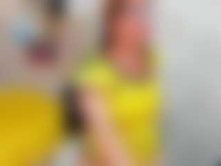 Live cam show with Clhoe Johnson - Oil on liverealitysex.com