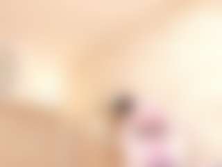 Live cam show with Clhoe Johnson - Facial on Gym Cam Girls