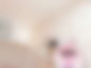 Live cam show with Clhoe Johnson - Bikini on Cam Slut