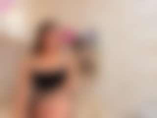 Clhoe Johnson's Live Sex Cam Show