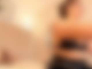 Clhoe Johnson's Live Sex Cam Show