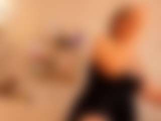 Live cam show with Clhoe Johnson - Striptease on Camsoda