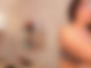 Live cam show with Clhoe Johnson - Oil on SpankPalCams