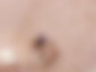 Clhoe Johnson's Live Sex Cam Show