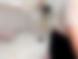Live cam show with Clhoe Johnson - Smoking on slutload