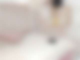 Live cam show with Clhoe Johnson - Handjob on Hubzter Live