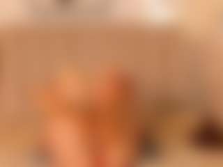 Live cam show with Clhoe Johnson - Cowgirl on Camsoda