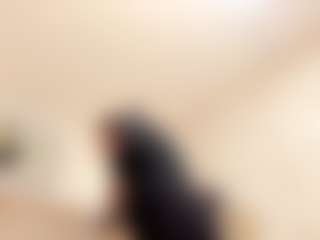 Clhoe Johnson's Live Sex Cam Show