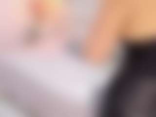 Live cam show with Clhoe Johnson - Spank Blonde Hair on CSO-WL