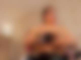 Clhoe Johnson's Live Sex Cam Show