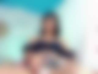 Live cam show with Lilith-12 - Average on Milf Play